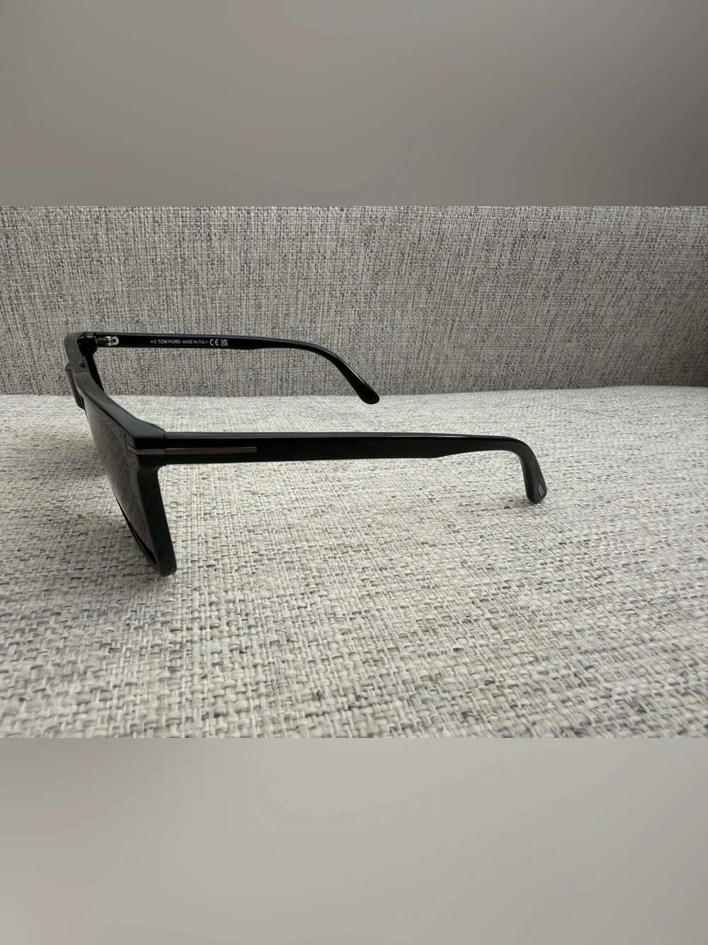 NEW Tom Ford FT0832-N Black Sunglasses with Dark Gray Lenses